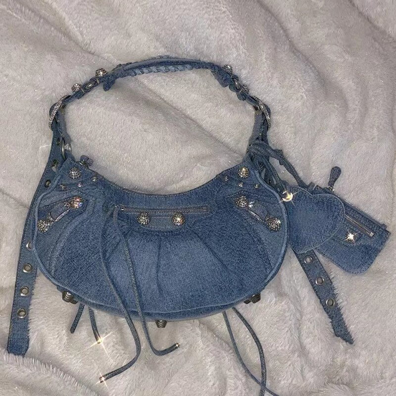 Axelremsväska i retro denim halvmåne