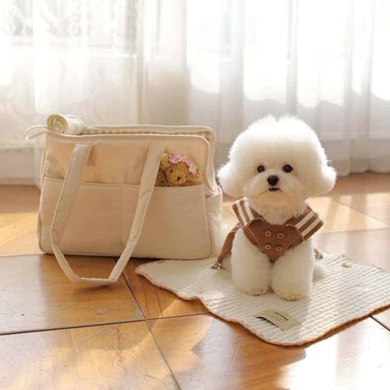 Beige axelremsväska med matta för liten hund