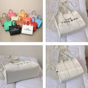Liten axelremsväska i syntetläder stil "TOTE BAG"