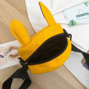 Liten axelväska Pikachu