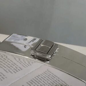 Mini spegelväska med axelrem i silverfinish