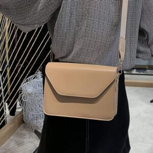Minimalistisk beige axelremsväska