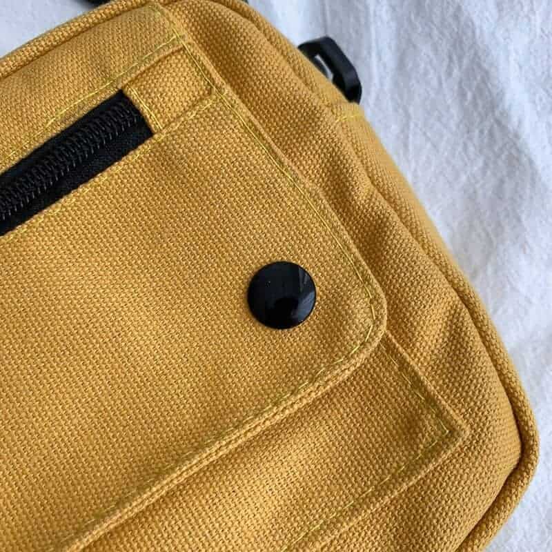 Retro gul canvas axelremsväska
