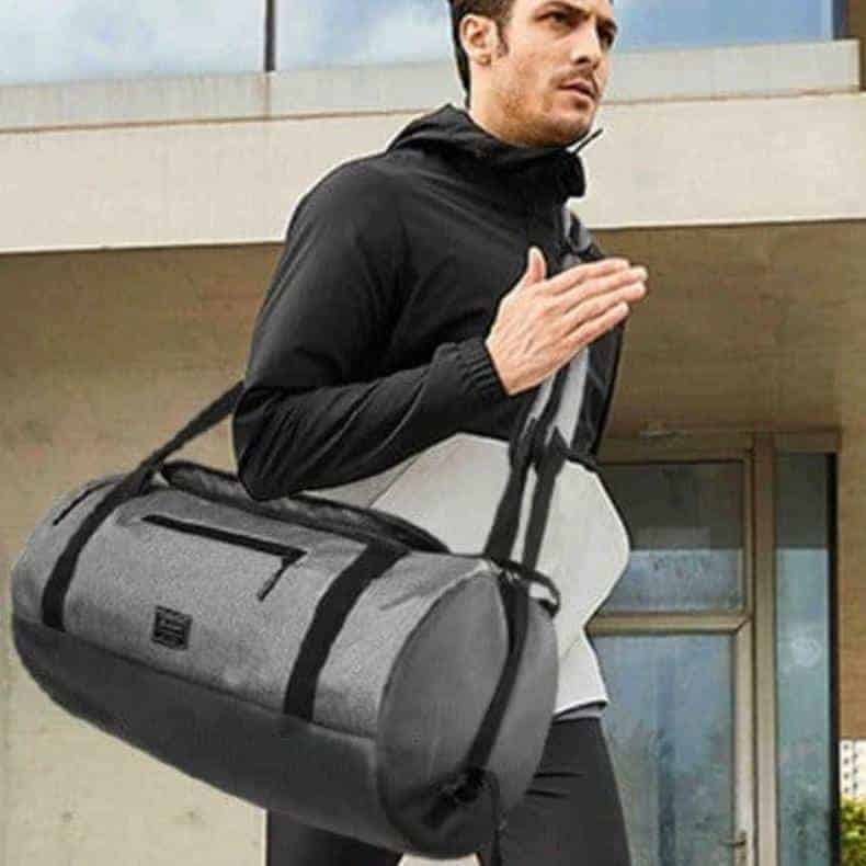 Sportduffel med axelrem