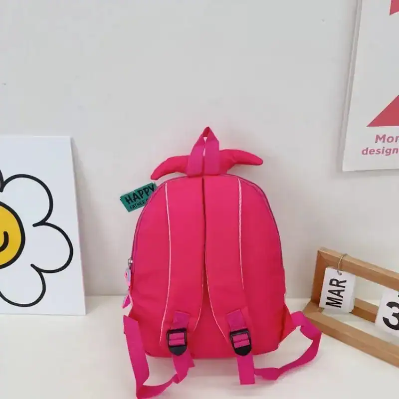 Barnryggsäck sjöjungfru rosa med horn och reflexband.