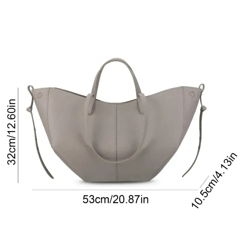 Brun halvmånsformad shoppingväska med handtag och axelrem, storlek 53cm.
