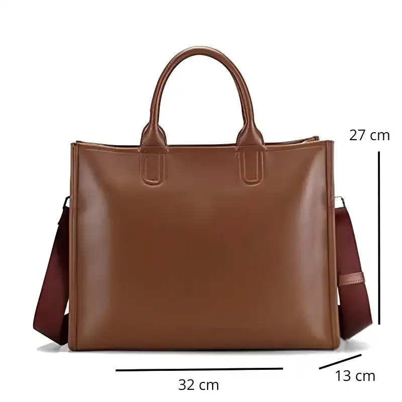 Brun shoppingväska med axelrem, storlek 32x27 cm, lämplig för arbete och shopping.