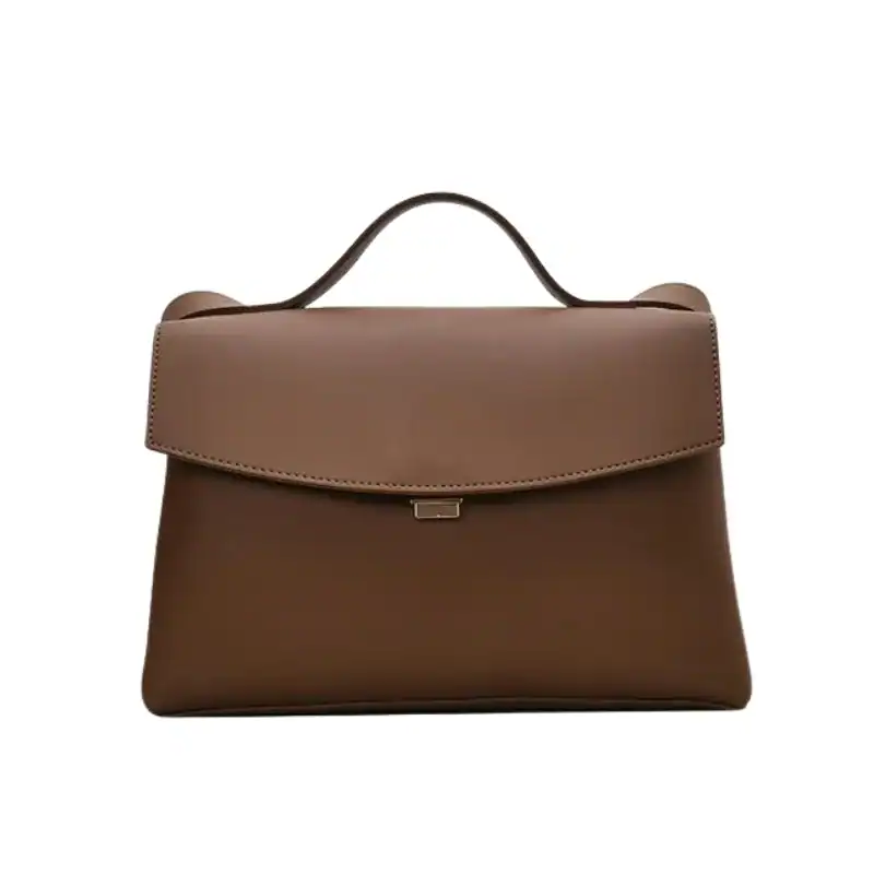 Brun Axelväska med handtag och rem, elegant läderhandväska för kvinnor.