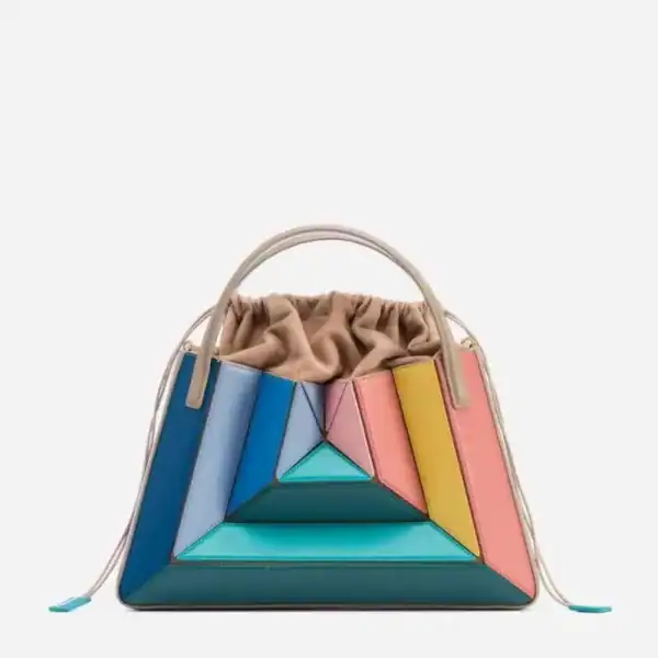 Flerfärgad Axelväska med geometrisk design och dragkedja.