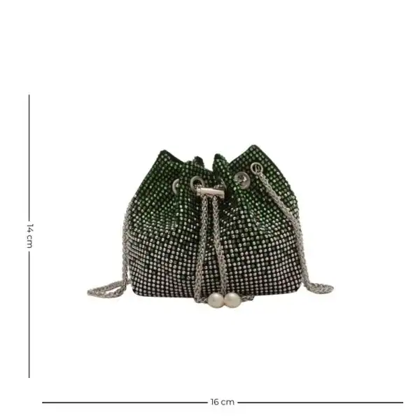 Grön strassväska med pärlor och kedja, 14x16 cm.