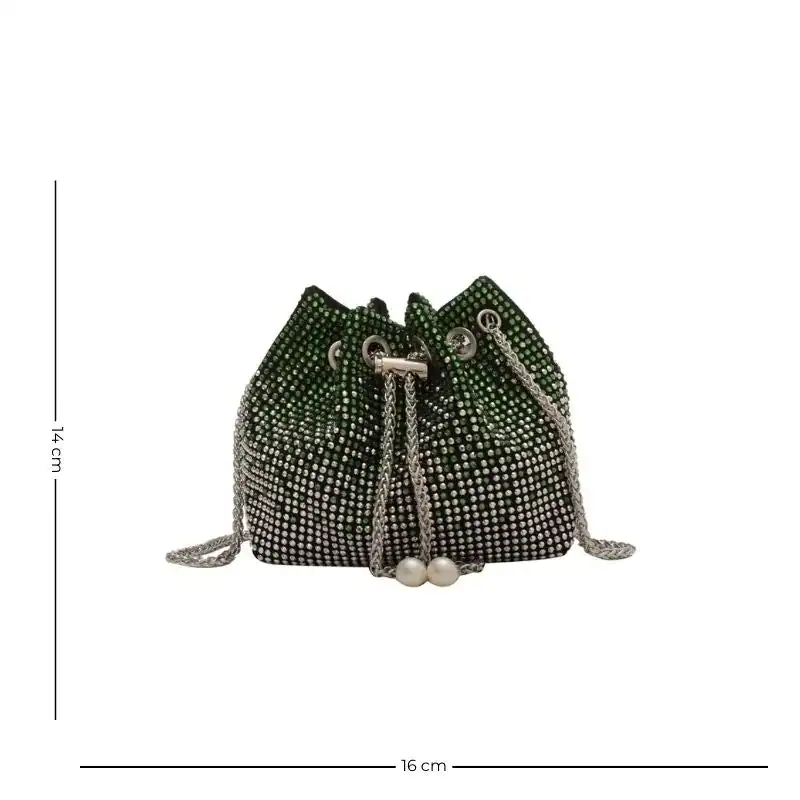 Grön strassväska med pärlor och kedja, 14x16 cm.