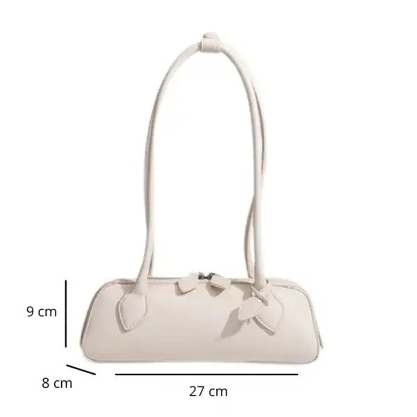 Krämvit handväska med mått, elegant axelväska för kvinnor.