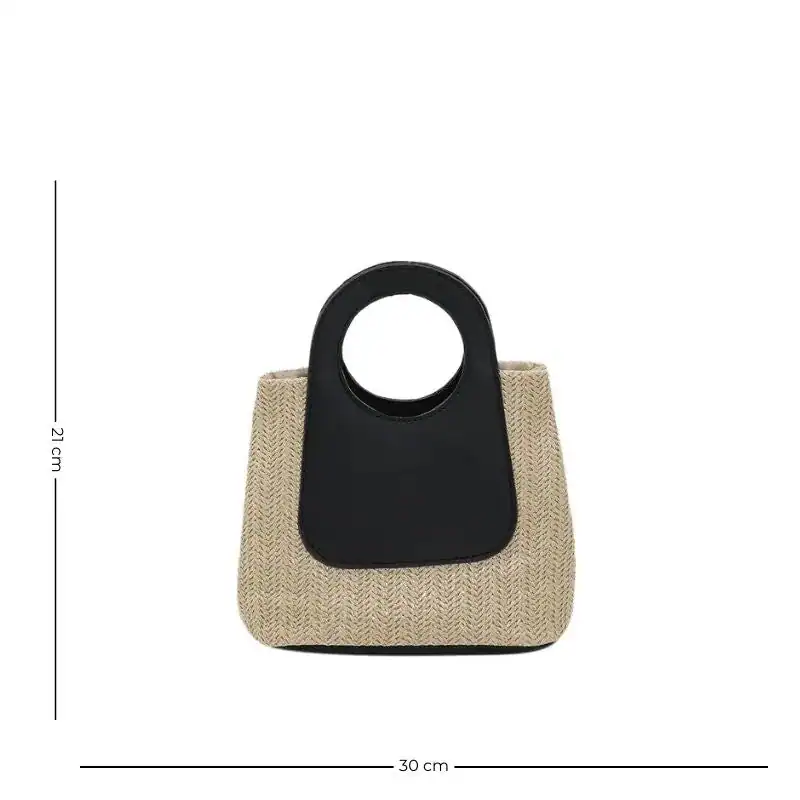 Liten svart korgväska med runt handtag, ideal för sommar och strand.