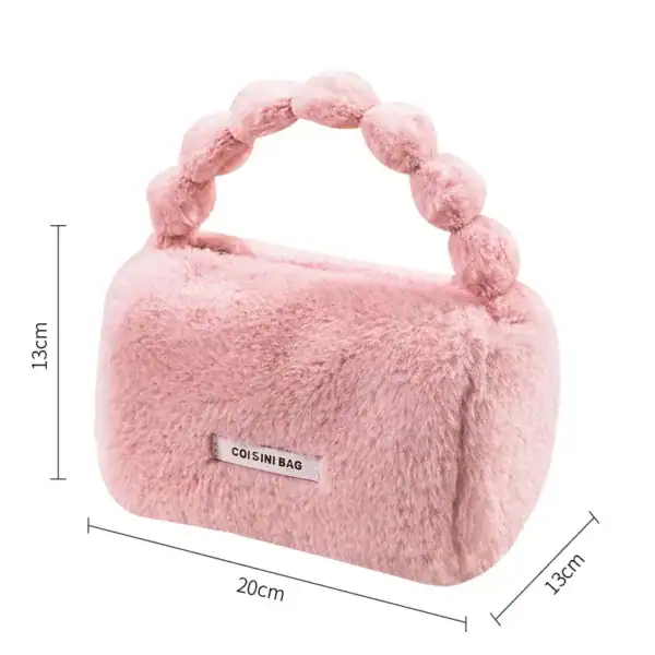 Rosa fluffig väska med pärlformad handtag, 20x13 cm.