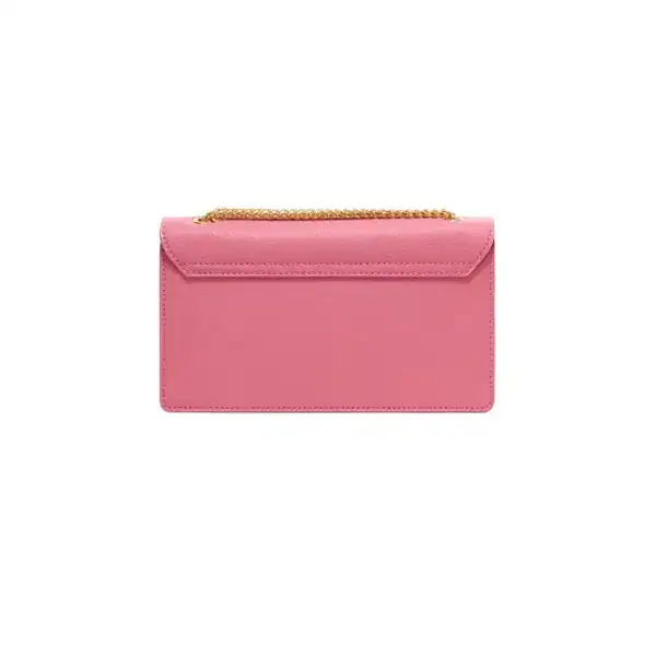 Rosa Axelväska med gyllene kedja och enkel design.