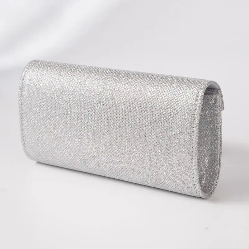 Silver glitter clutch med kedja, Axelväska, eleganta klädselplånbok för fest.