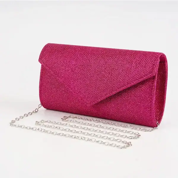 Silver glitterclutch med kedja i fuchsia, perfekt för fest och kväll.