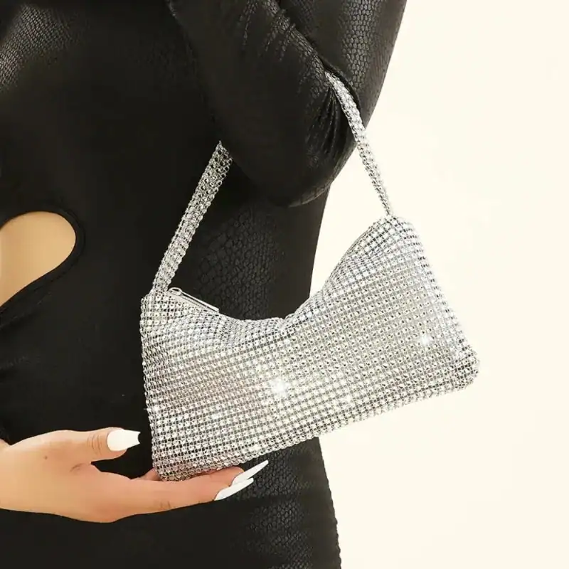 Silvrig kuvertväska med strass, eleganta handväskan för fest och kväll.