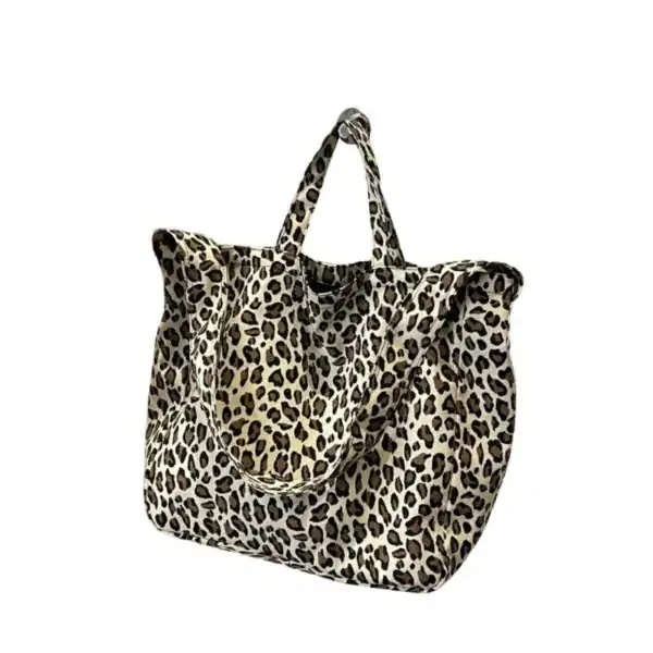 Stor leopard väska med tyg och handtag, trendig axelväska för kvinnor.