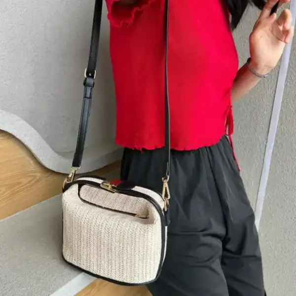 Stråväska med läderrem liten, beige, axelväska för kvinnor, sommarhandväska.