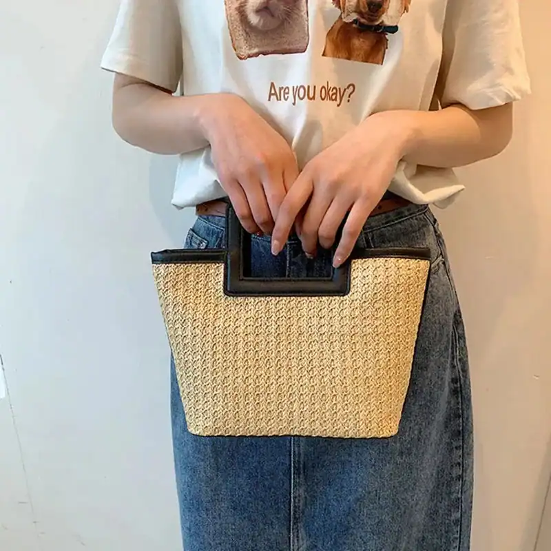 Svart beige flätad väska med svart handtag, modeväskor för kvinnor.