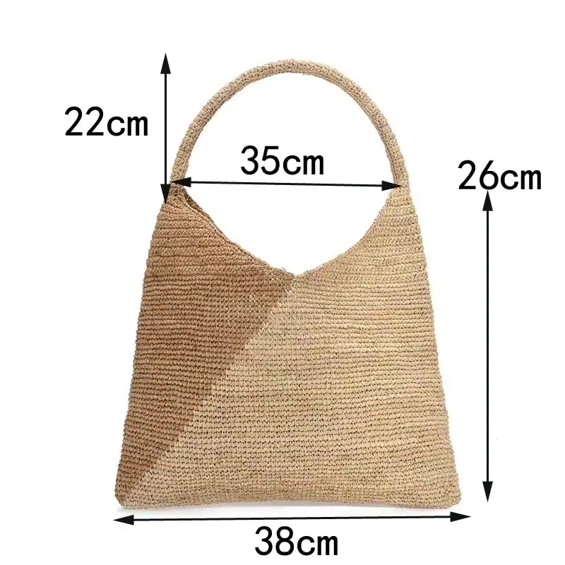 Svart beige virkad väska med mått: 38x26x22 cm, ideal för sommar och strand.