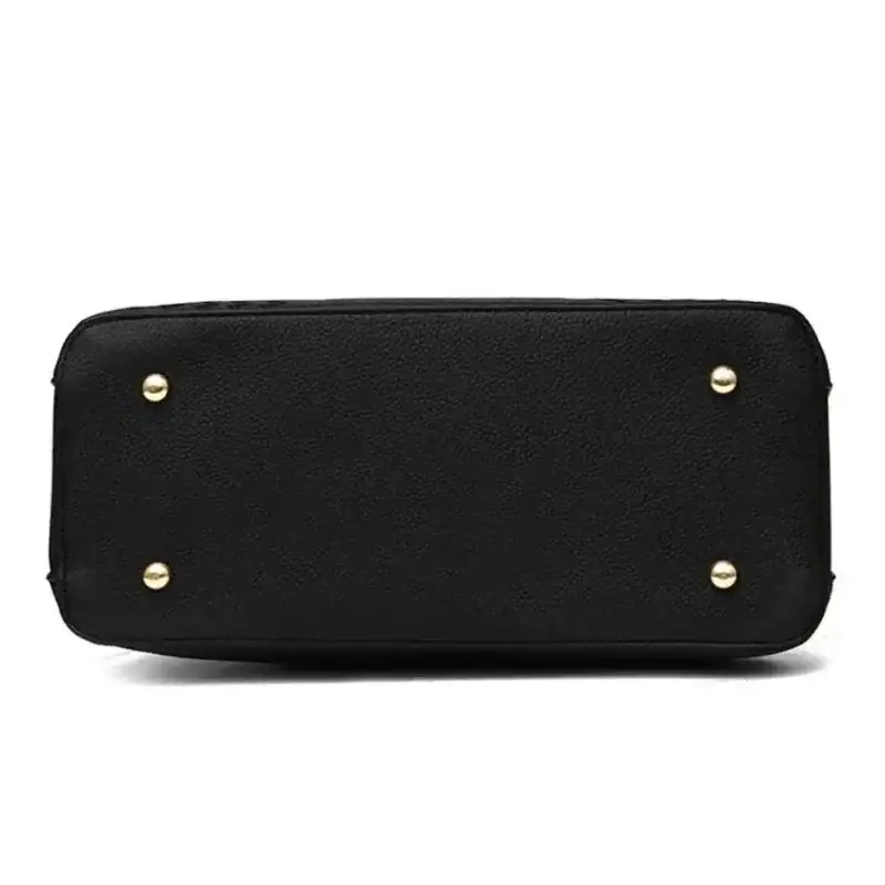 Svart flätad handväska med guldpläterade fästningar, elegant axelväska för kvinnor.
