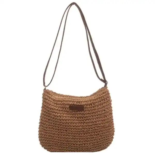 Virkad axelväska beige, handgjord väska med läderplatta och sköld.