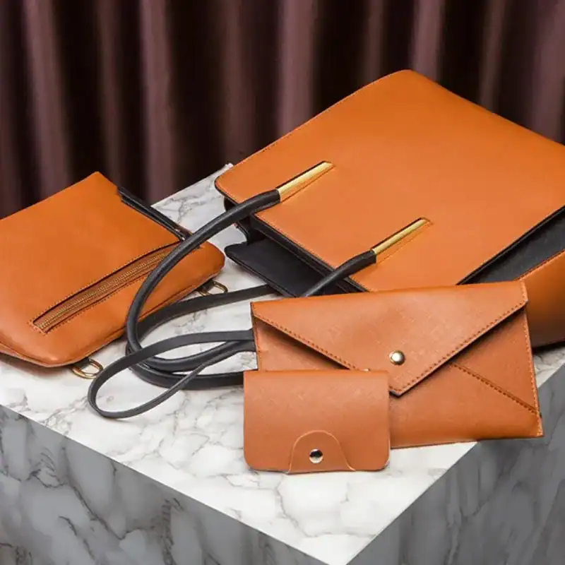 Vit vinröd Axelväska, läderhandväskor och accessoarer i elegant design.